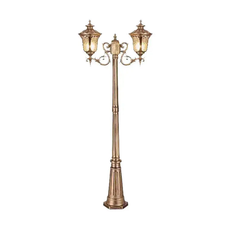 Lampadaire ancien extérieur
