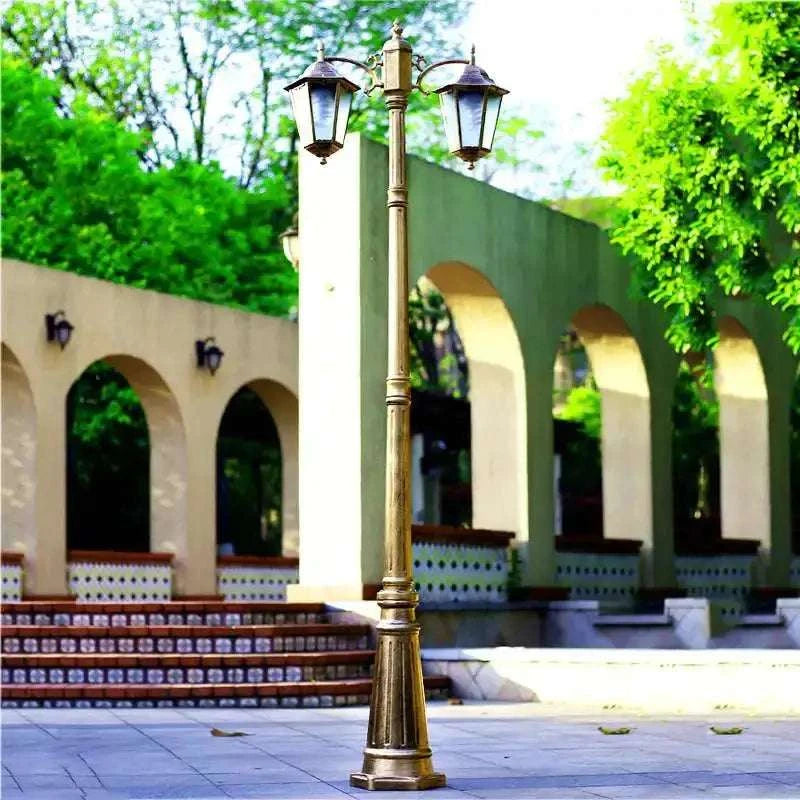 Lampadaire vintage extérieur